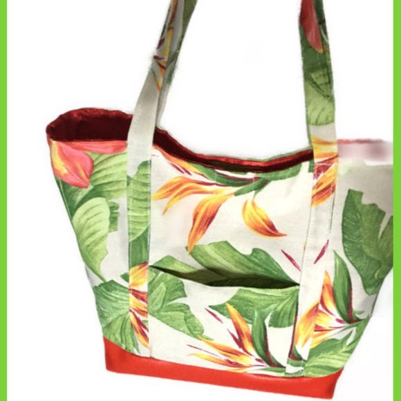 HAWAIIAN BEAUTIFUL BIRDS 0F PARADISE HANDBAG /TOTE BAG IN CANVAS & RED LEATHER - Picture 1 of 6